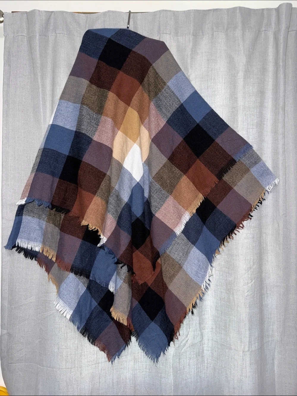 Plaid Blanket Scarf With Buckle Closure